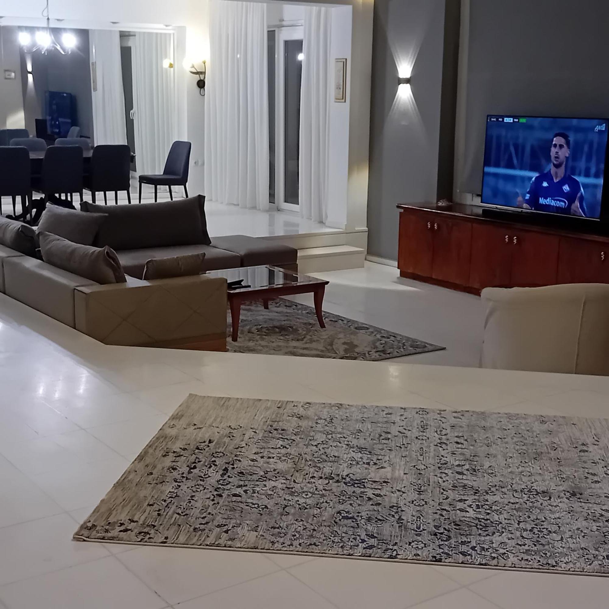 Livadaki Πολυτελησ Βιλα 8 - 10 Ατομων Στην Περιοχη Αεροδρομιου Θεσσαλονικησ别墅 外观 照片